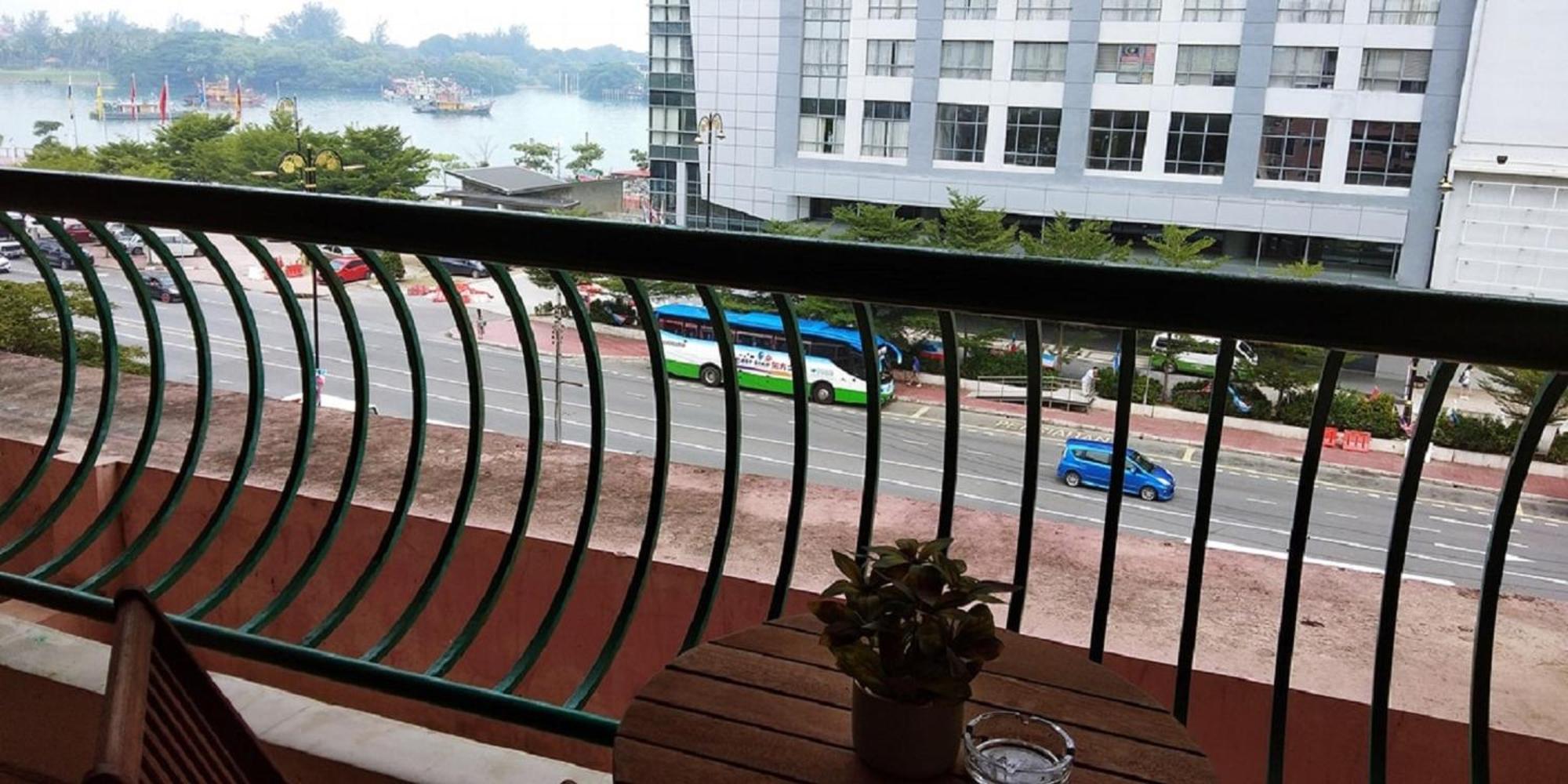 Jj Homes Marina Court Kota Kinabalu Extérieur photo